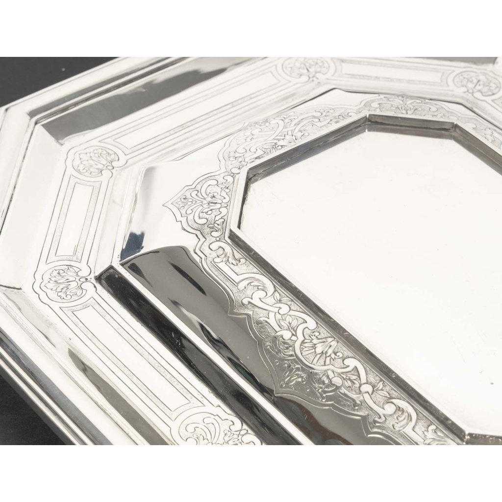 ORFEVRE BOIN TABURET – Terrine couverte et son présentoir en argent massif XIXe 22 ORFEVRE BOIN TABURET – Terrine couverte et son présentoir en argent massif XIXe 22