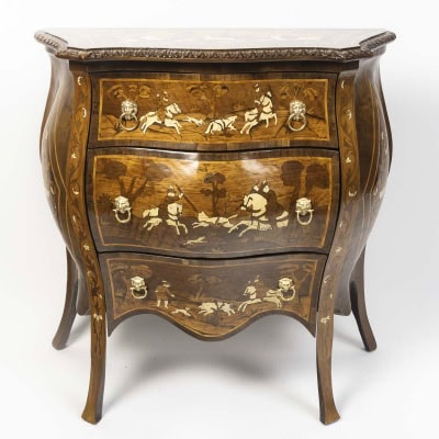 Commode lombarde, d&rsquo;époque Fin XVIIIème/Début XIXème.