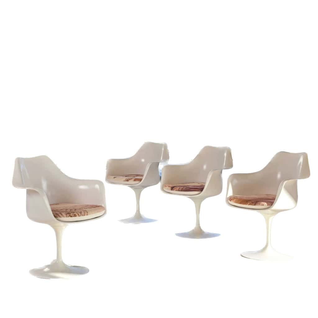 Eero Saarinen (1910–1961) & Knoll – Lot de 4 fauteuils Tulip 14