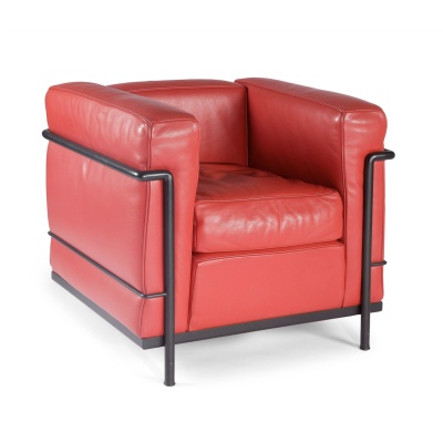 LE CORBUSIER ET PIERRE JEANNERET : Fauteuil « LC2 » cuir rouge LE CORBUSIER ET PIERRE JEANNERET : Fauteuil « LC2 » cuir rouge
