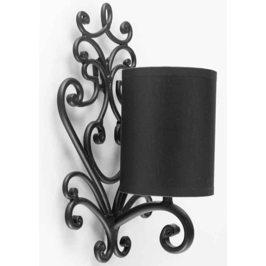 1960 Paire d&rsquo;appliques murales en fer forgé Maison Honoré 8