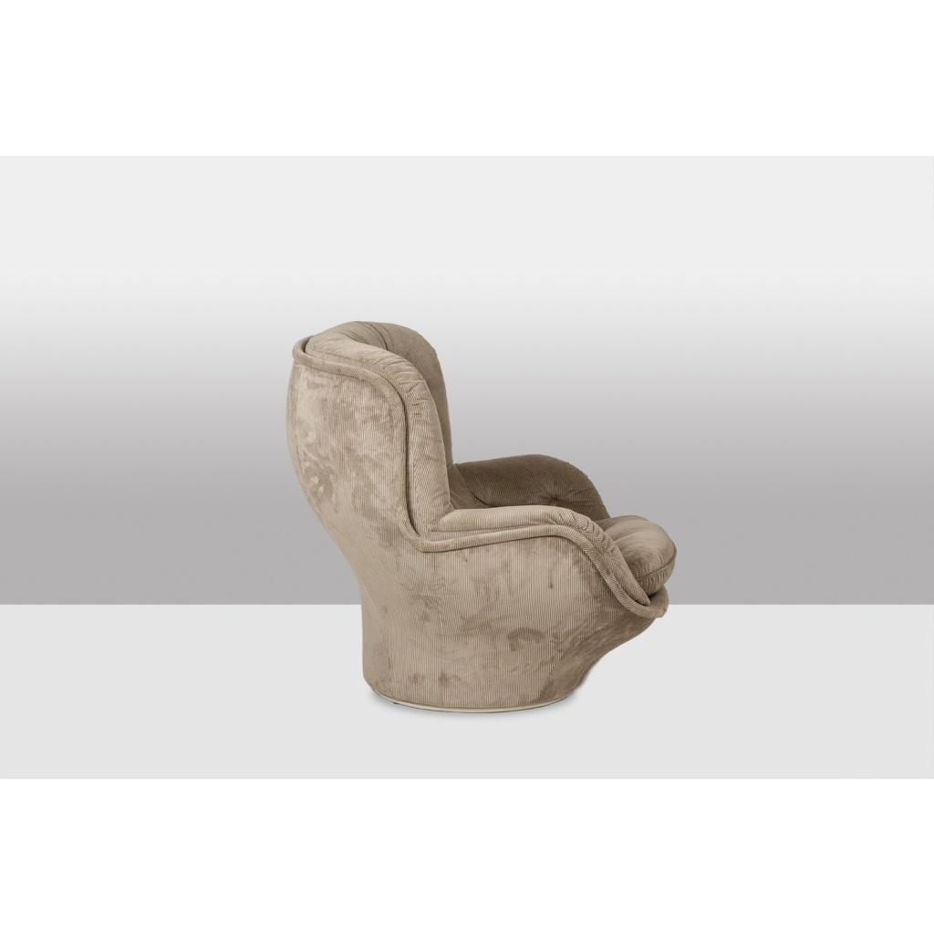 Michel Cadestin pour Airborne. Bergère « Karaté » en velours. Vers 1970 5