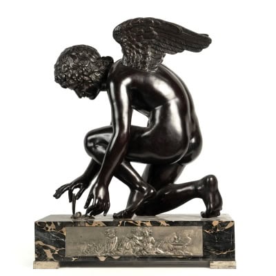 Sculpture – L&rsquo; Amour Saisissant Un Papillon , Antoine Denis Chaudet (1763-1810) – Bronze
