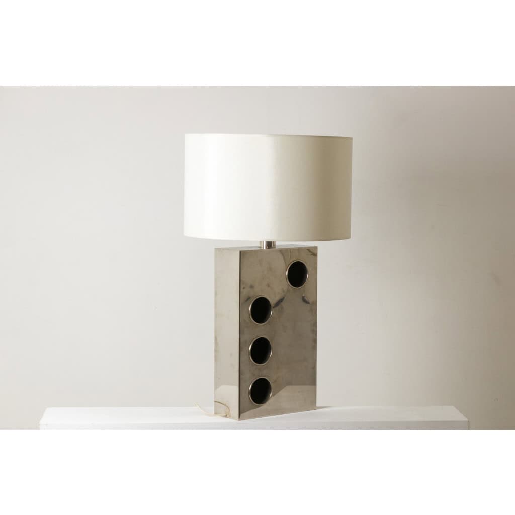Lampe rectangulaire en métal chromé et découpé. Années 1970. 4