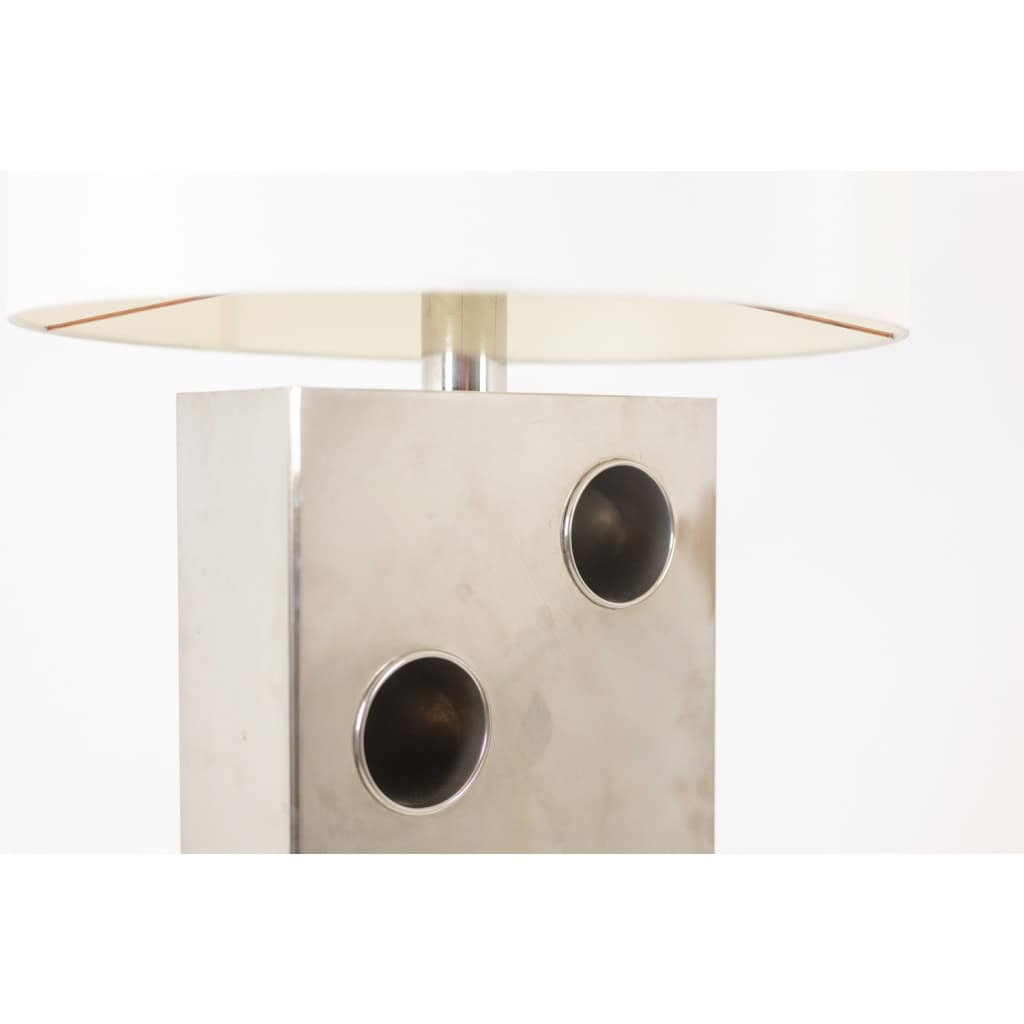 Lampe rectangulaire en métal chromé et découpé. Années 1970. 8
