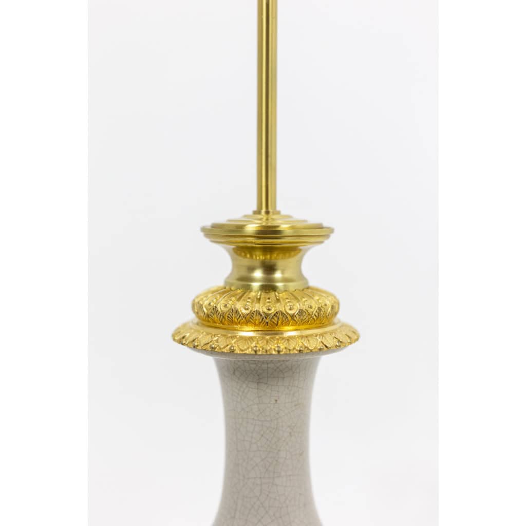 Lampe en porcelaine céladon craquelée et bronze doré, circa 1880 7