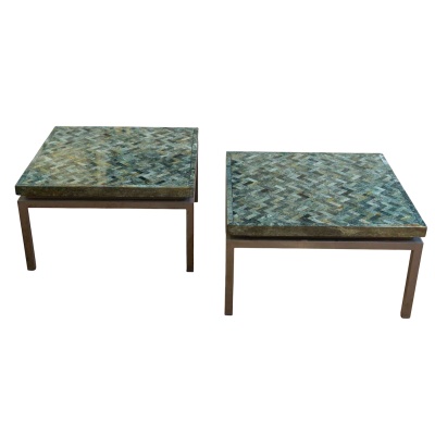 Paire de tables basses en marqueterie de marbre vert, années 1970 Paire de tables basses en marqueterie de marbre vert, années 1970
