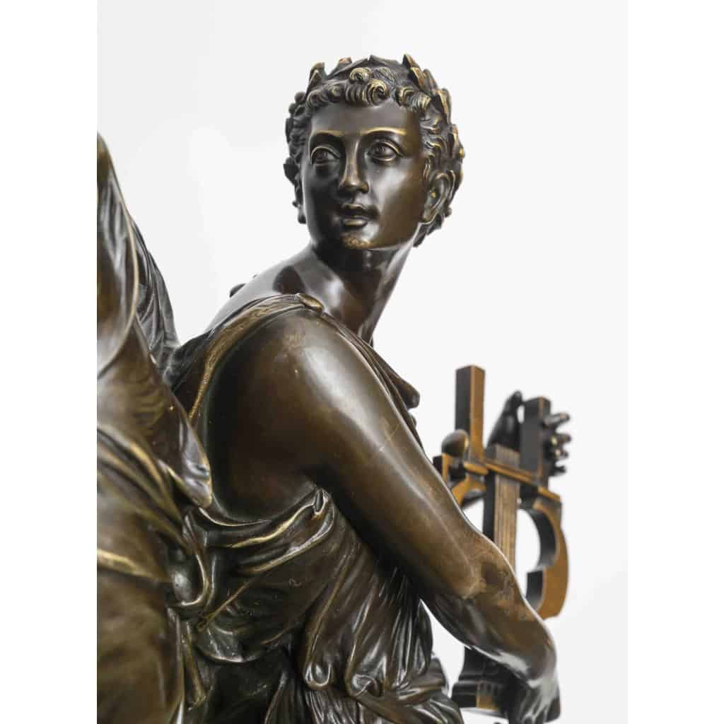 Sculpture en bronze représentant Orphée et Eurydice. 10