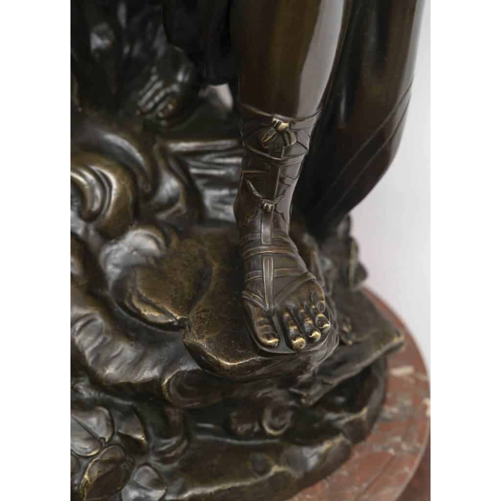 Sculpture en bronze représentant Orphée et Eurydice. 12