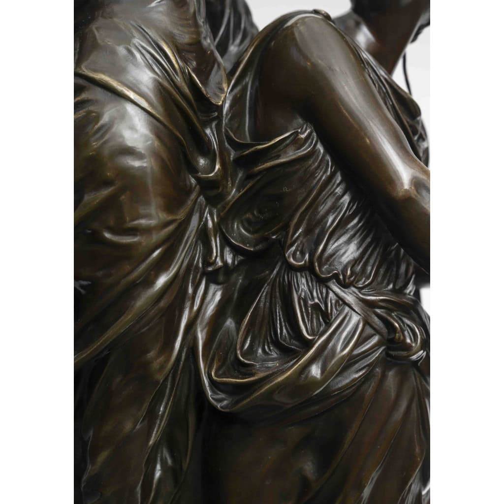 Sculpture en bronze représentant Orphée et Eurydice. 14