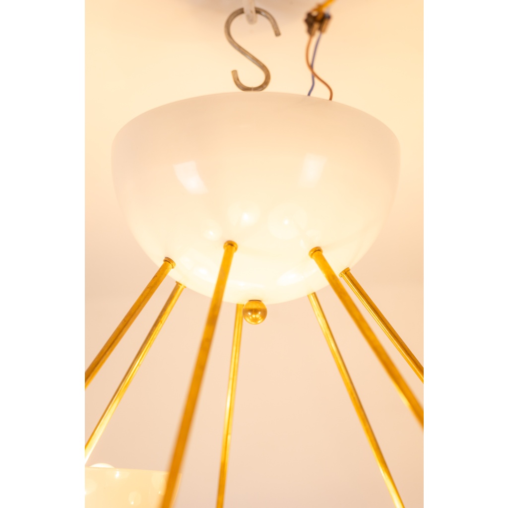 Stilnovo. Lustre en laiton doré et métal laqué blanc. Contemporain. 9