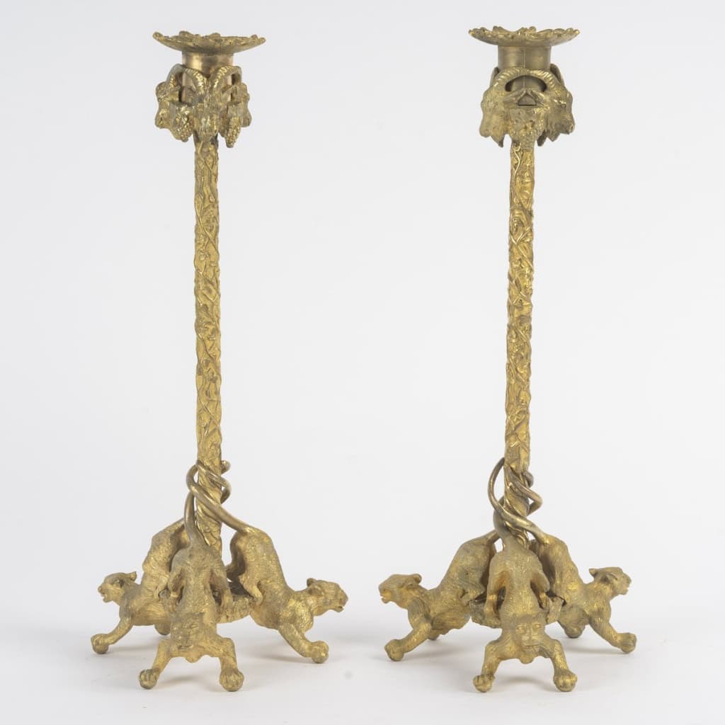 Paire de bougeoirs en bronze doré d&rsquo;époque Napoléon III attribués à Christophe FRATIN 3