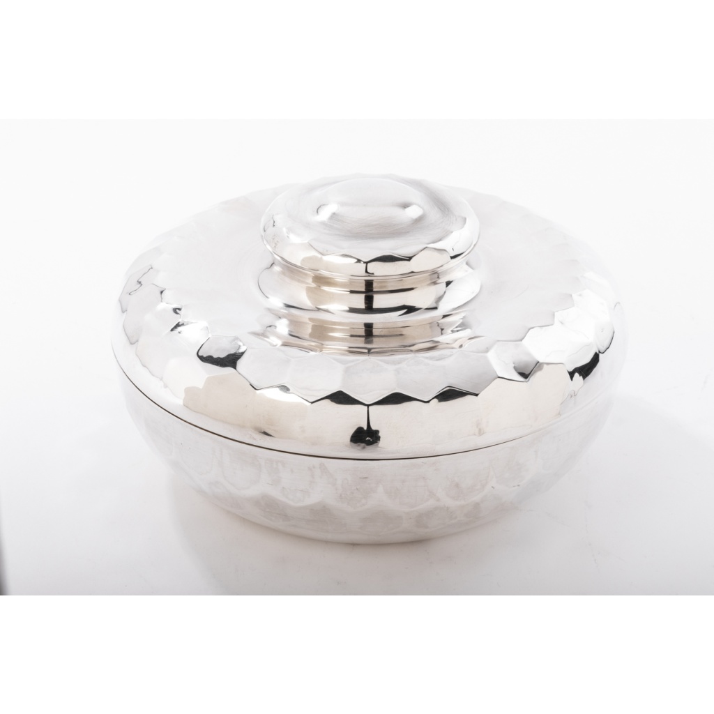 Coffret en argent massif martelé Italie du Nord Epoque XXe 6