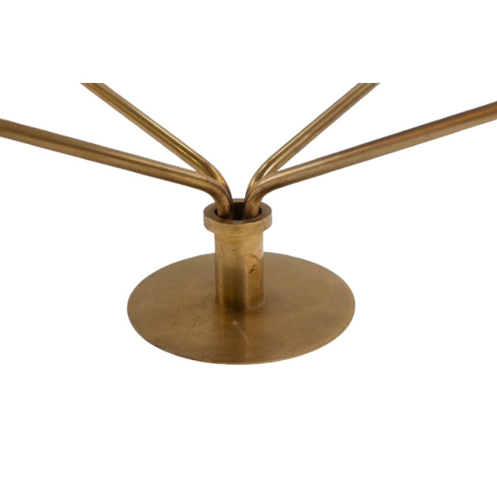 Etagère auto-portante en laiton doré et plateaux de verre fumé. Années 70 7