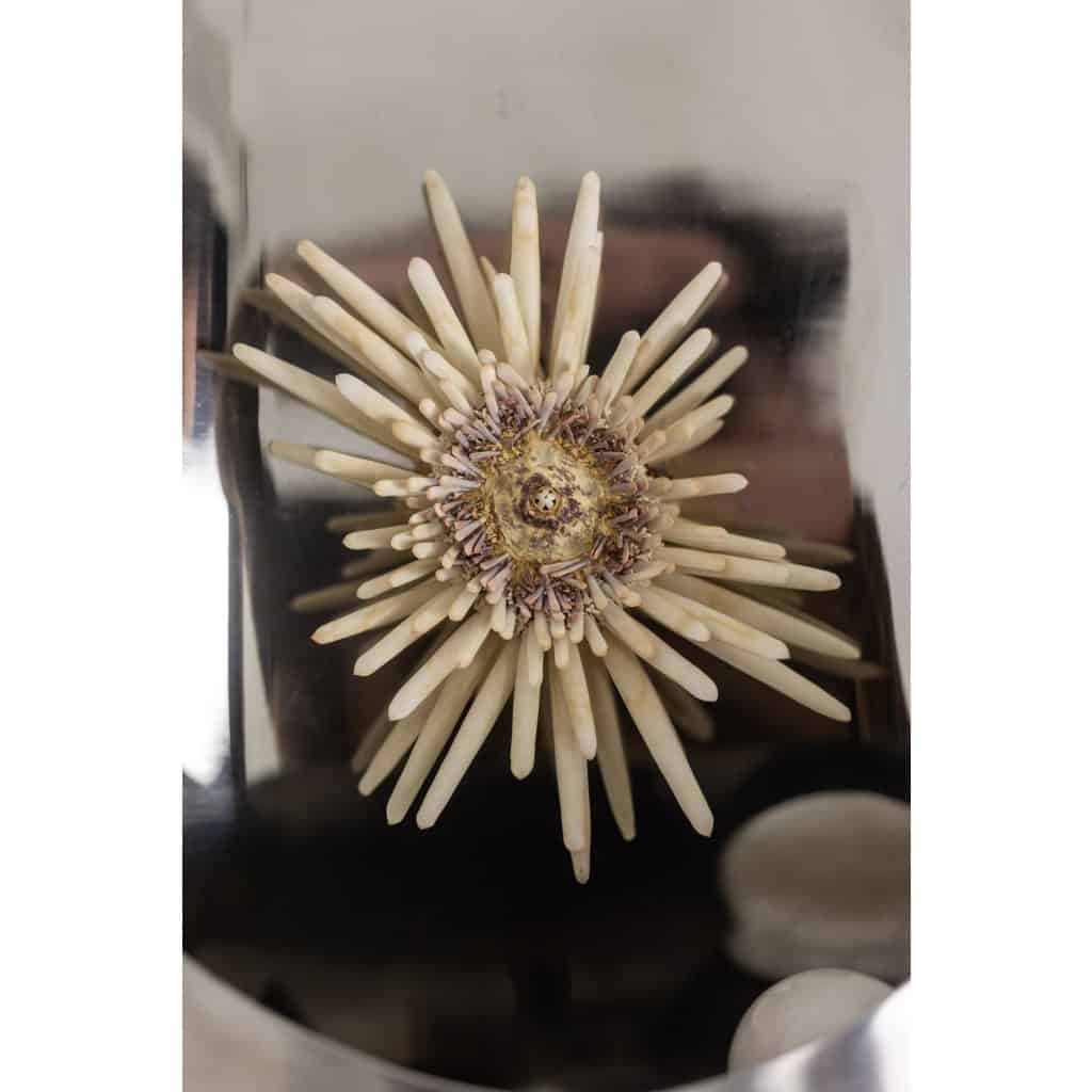 Paire de grandes appliques murales en métal poli. Années 70 6