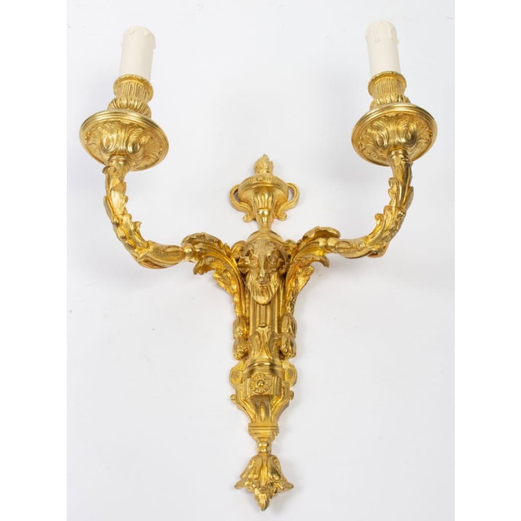 Paire d&rsquo;appliques de style Louis XVI. XIXème siècle. 4