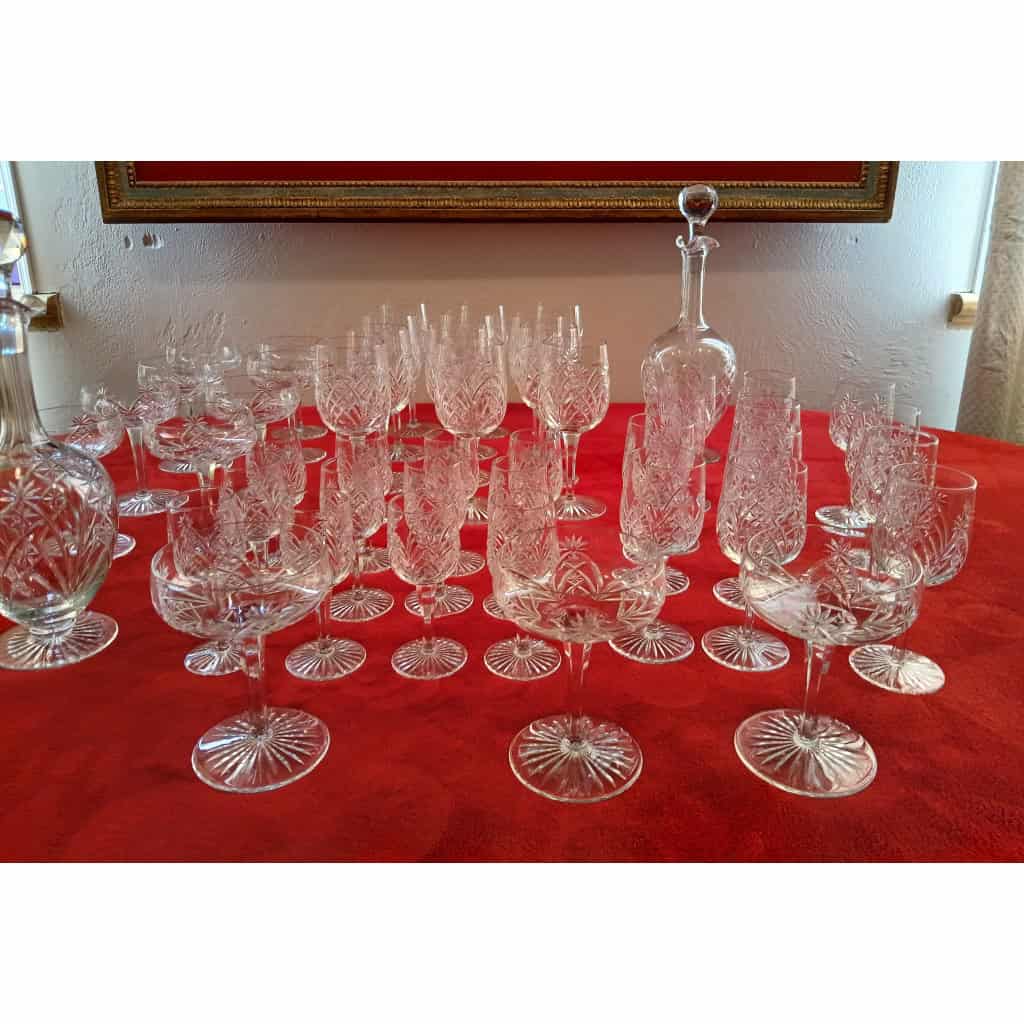 Service de 51 pièces en cristal de Baccarat ancien en parfait état 5 Service de 51 pièces en cristal de Baccarat ancien en parfait état 5