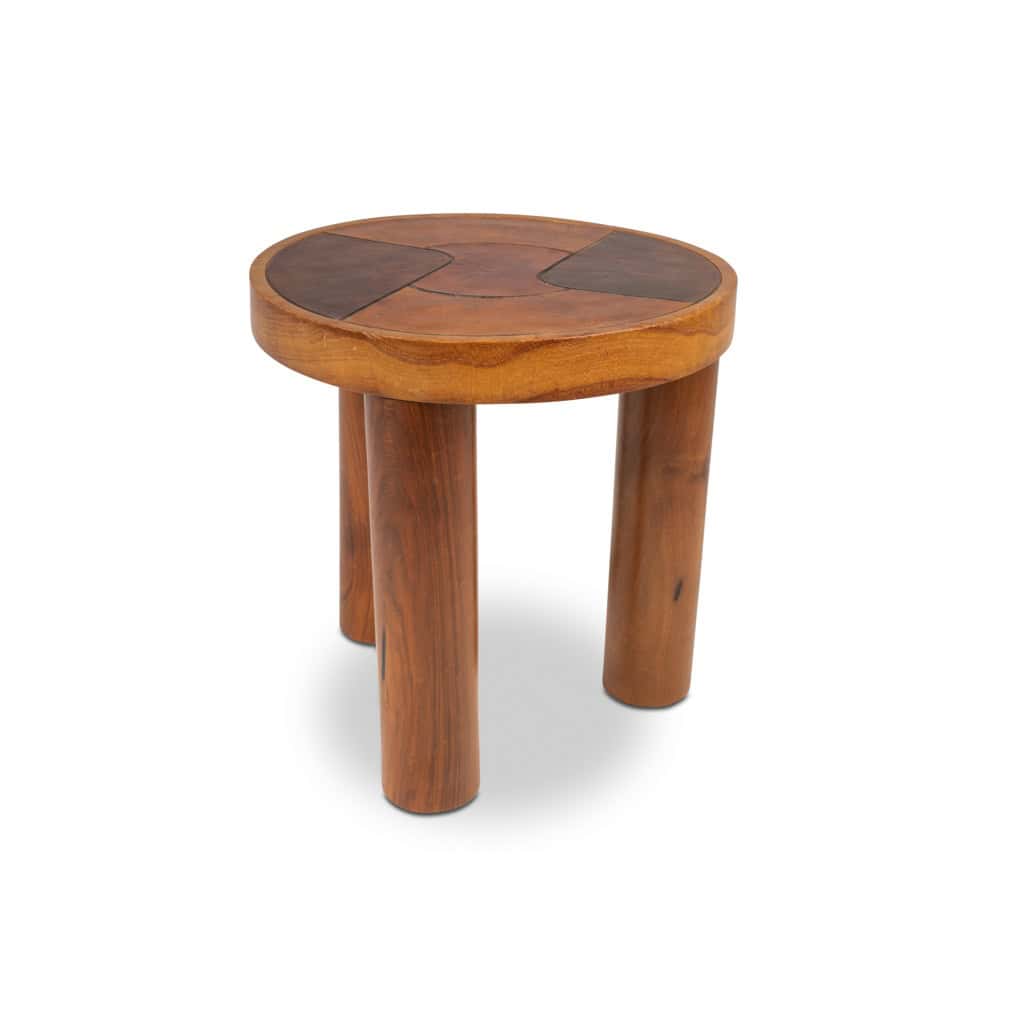 Tabourets et applique en merisier et cuir. Années 1970 9