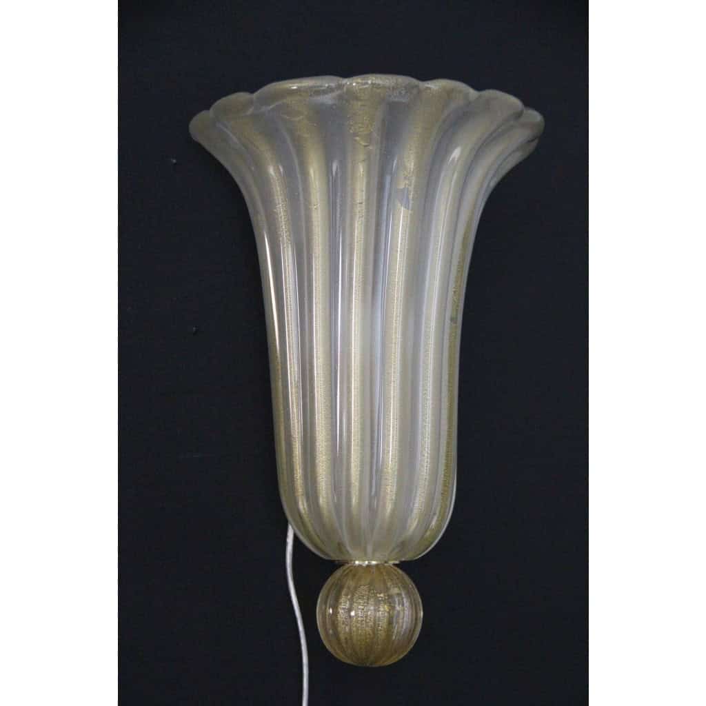 Paire d’appliques en verre de Murano beige et doré 10
