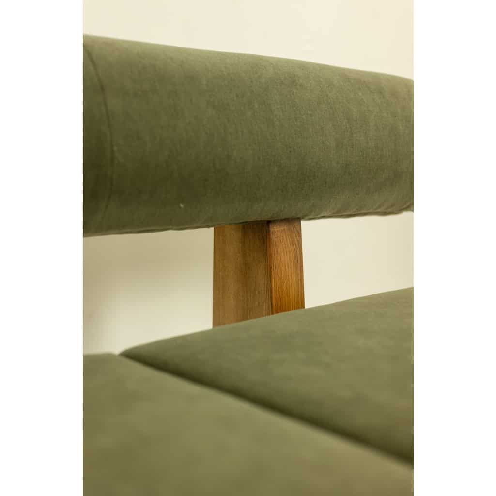 Banquette 3 places en frêne clair et velours de mohair vert. Contemporain 8