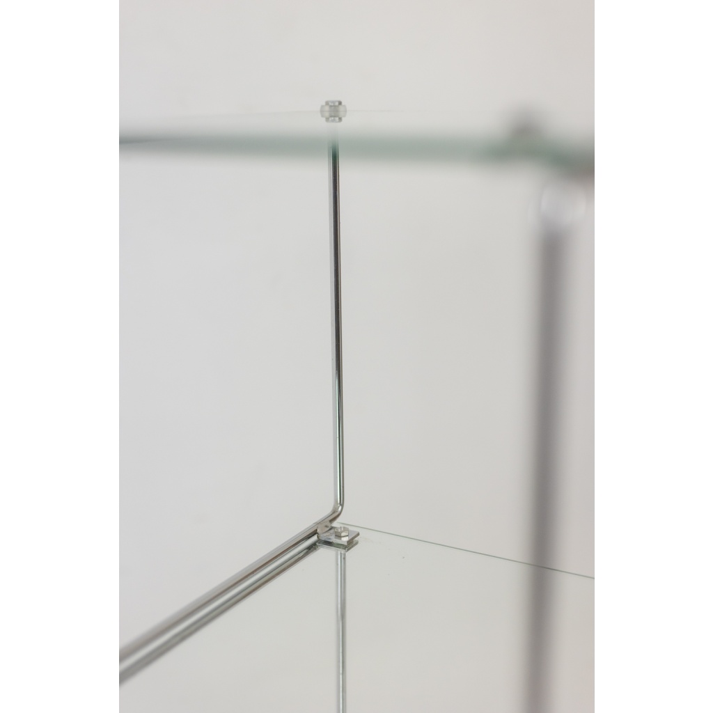 Ensemble de 3 étagères en métal chromé et verre. Années 1970 4