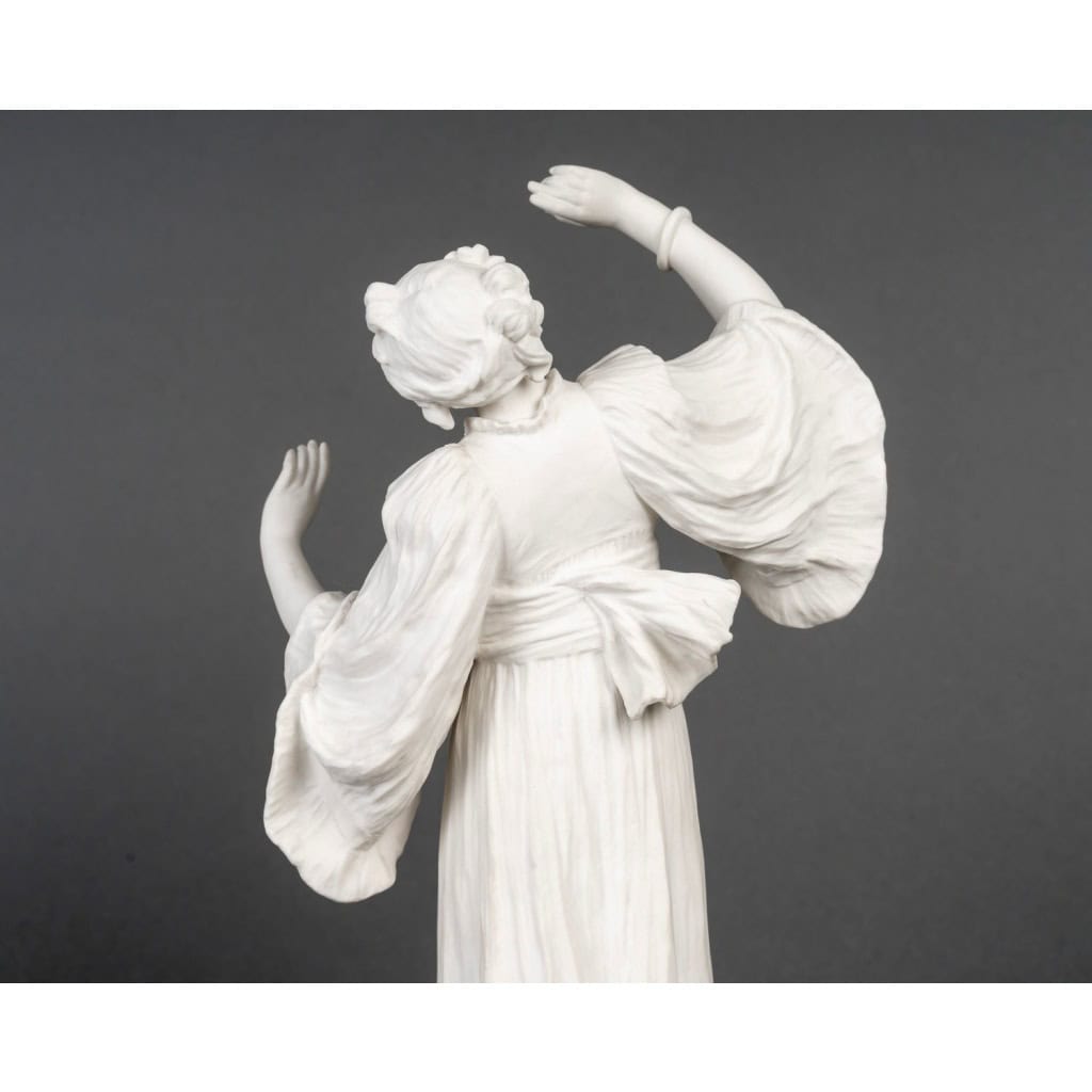 Agathon Léonard et Sèvres – Sculpture Statuette Danseuse avec Bracelet Porcelaine 10