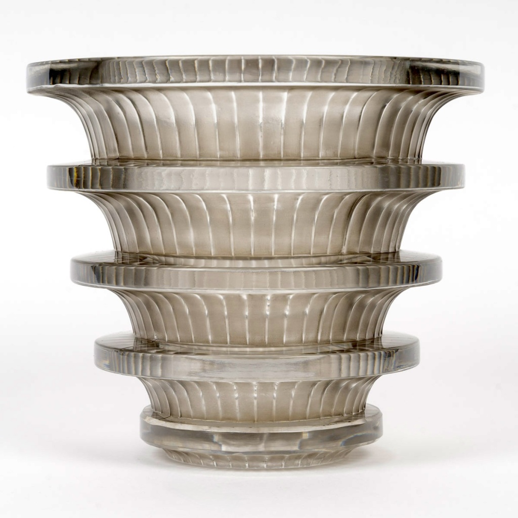 1950 Marc Lalique – Vase Chevreuse Cristal Blanc Patiné Gris 3