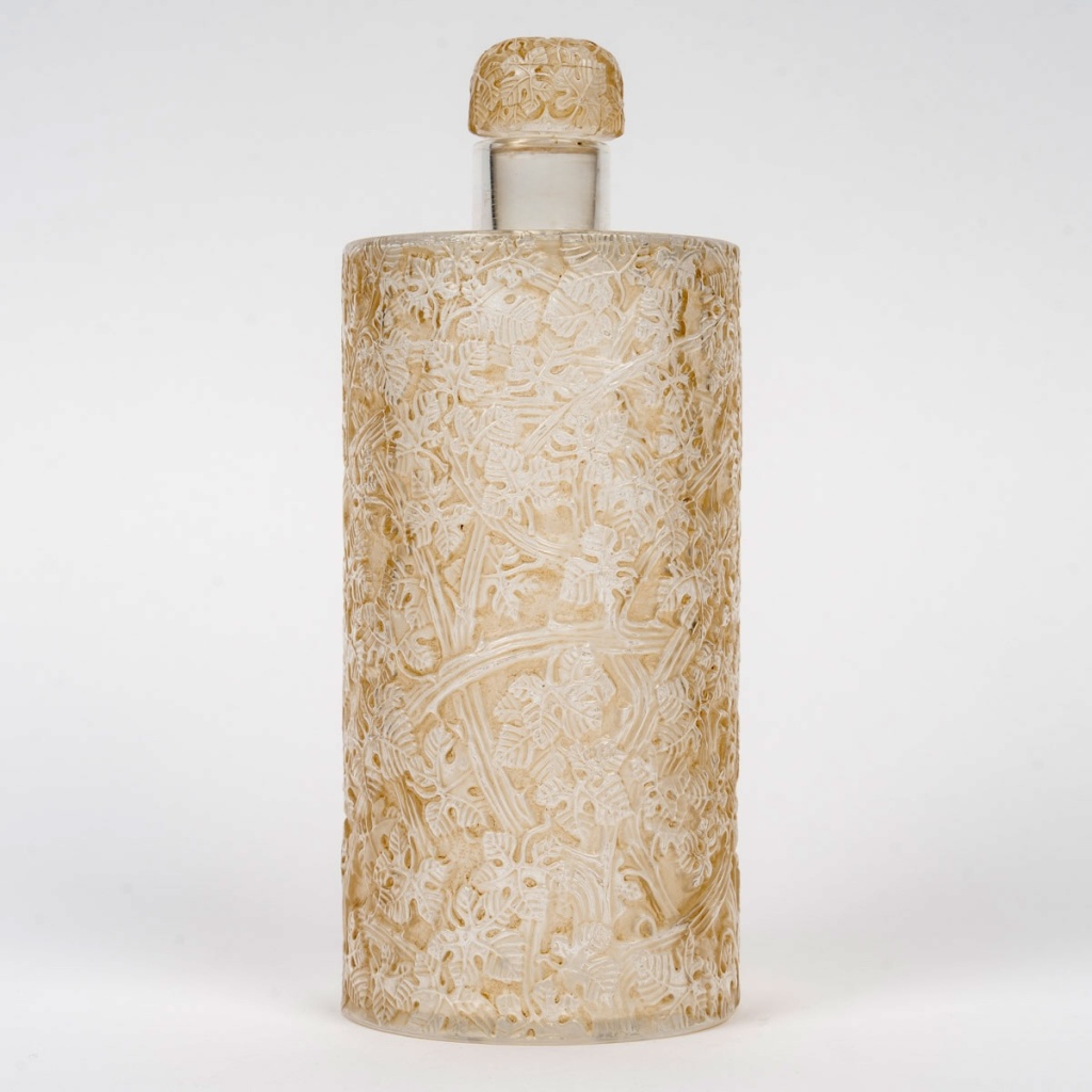 1931 René Lalique – Carafe Vigne Verre Blanc Patiné Sépia 3