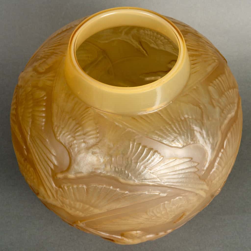 1921 René Lalique – Vase Archers Verre Butterscotch Patiné Sépia 8