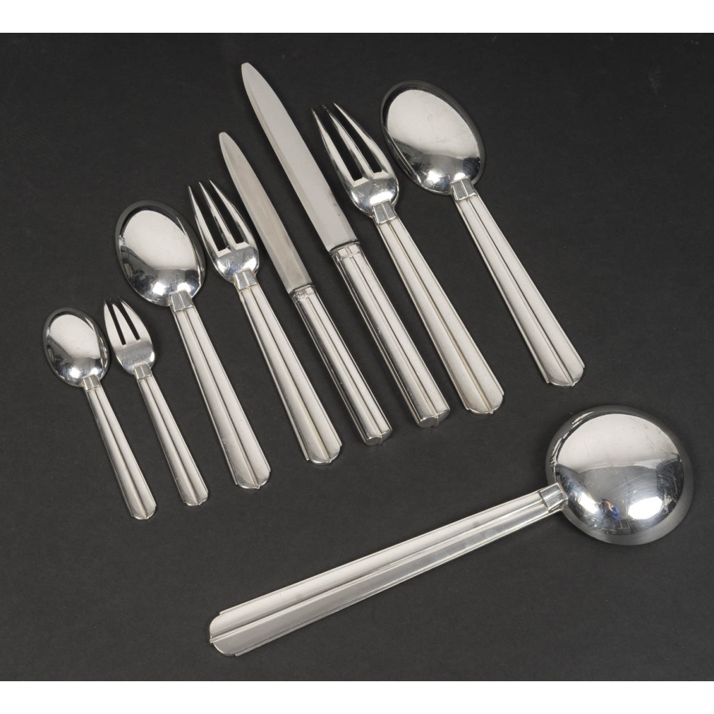 JEAN E. PUIFORCAT – Ménagère 145 pièces Modèle « BIARRITZ » argent massif CIRCA 1930 3