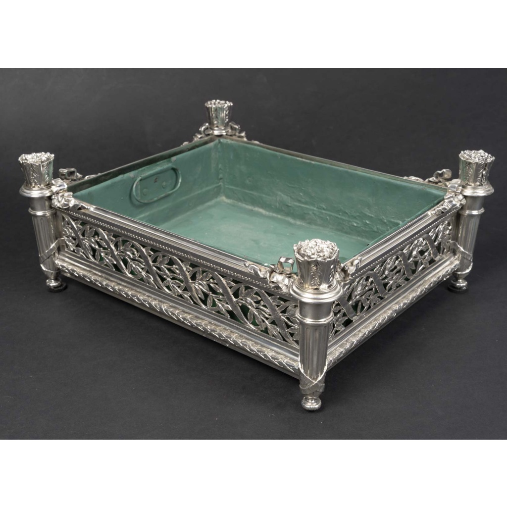 A. AUCOC – Jardinière en argent massif Epoque NAPOLEON III 11