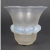 René LALIQUE – Vase PIRIAC en verre moulé pressé créé en 1930 25 René LALIQUE – Vase PIRIAC en verre moulé pressé créé en 1930 25