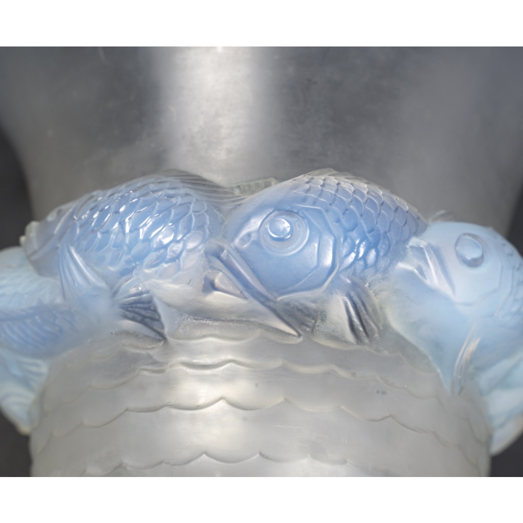 René LALIQUE – Vase PIRIAC en verre moulé pressé créé en 1930 14 René LALIQUE – Vase PIRIAC en verre moulé pressé créé en 1930 14