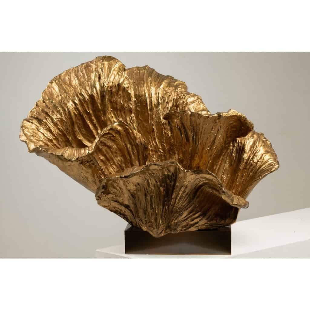 Chrystiane Charles, pour Maison Charles. Lampe en bronze doré. Signée. 4