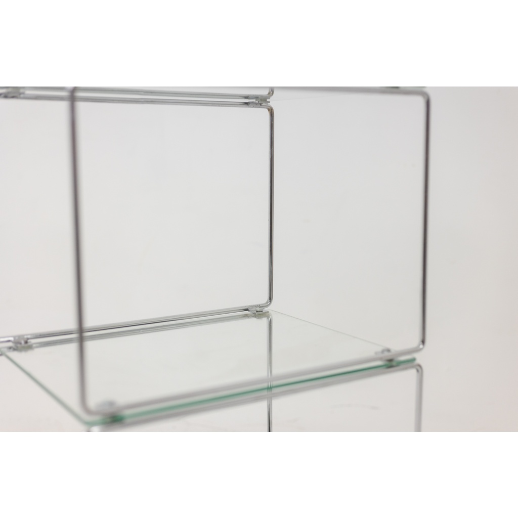 Ensemble de 3 étagères en métal chromé et verre. Années 1970 8