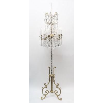 Grand Lampadaire de Style Louis XV – Bronze & Cristal Grand Lampadaire de Style Louis XV – Bronze & Cristal