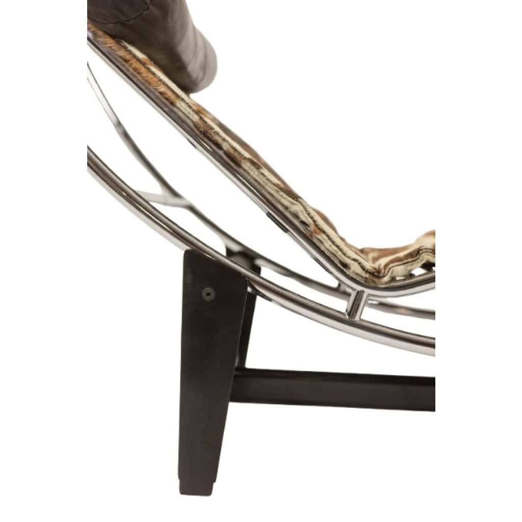 Le Corbusier, Perriand, Jeanneret. Chaise longue LC4. Edition Cassina 10