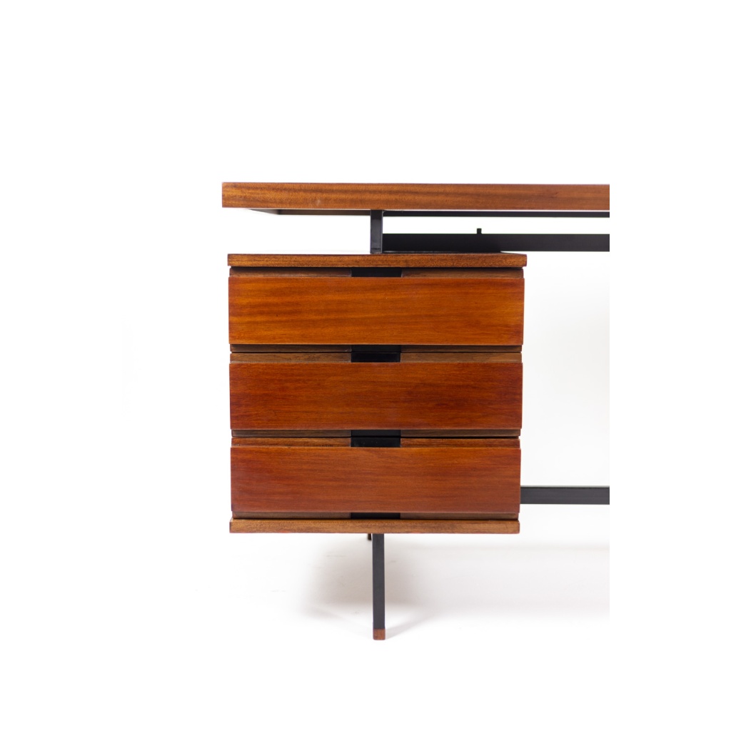 Pierre Guariche, Bureau en acajou et métal laqué, années 1960 8