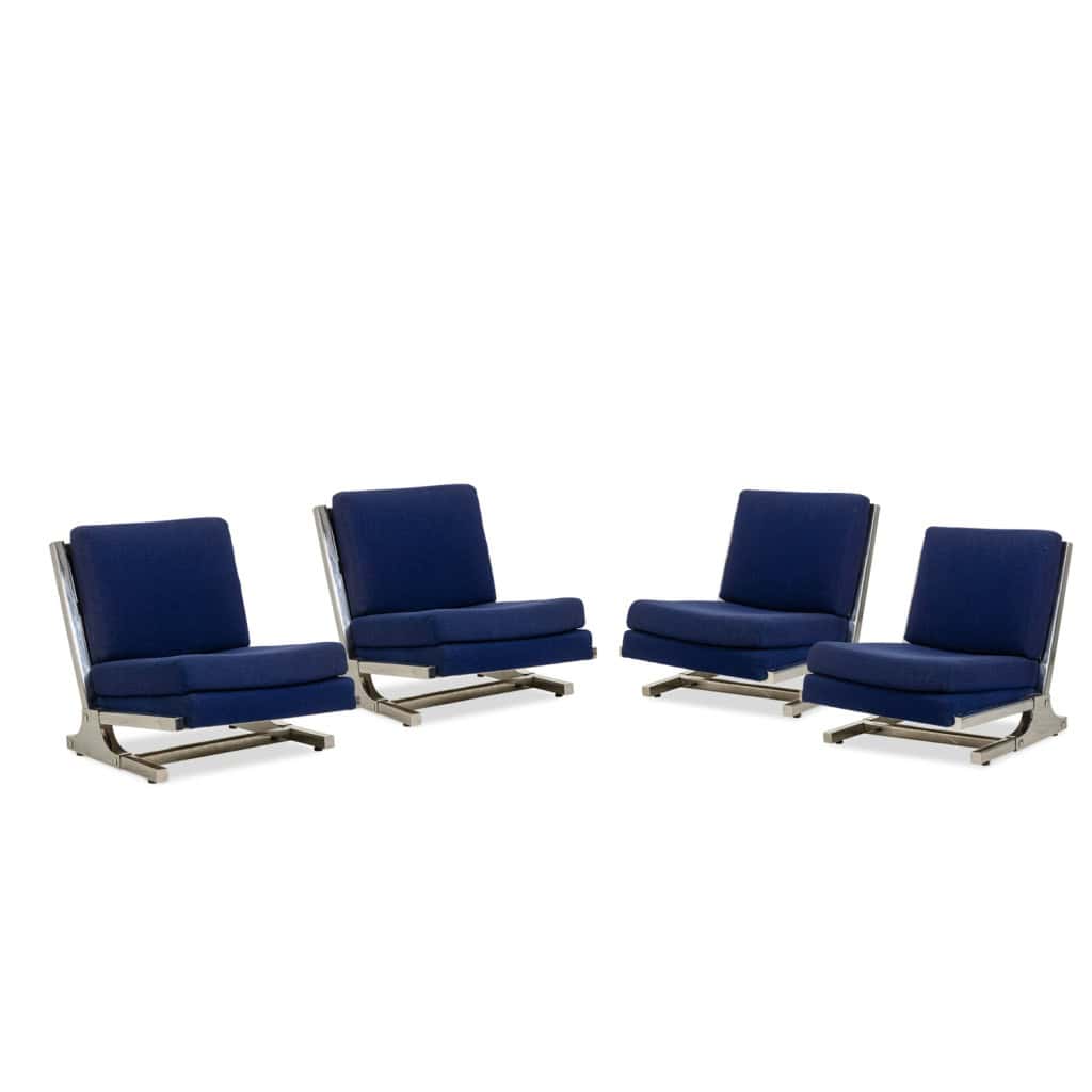 Valérian Rybar Paire de chauffeuses et pouf en acier chromé. Années 70 4 Valérian Rybar Paire de chauffeuses et pouf en acier chromé. Années 70 4