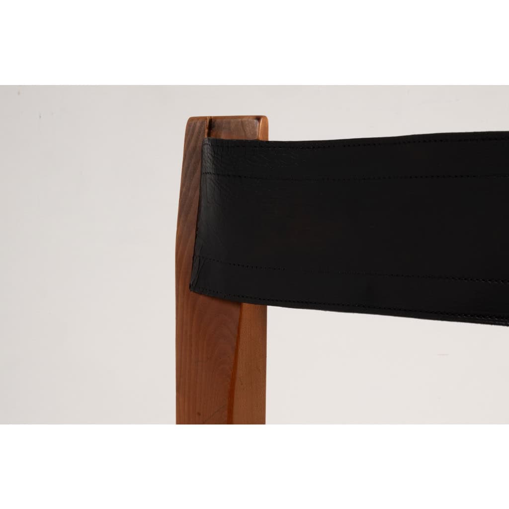 Pierre Chapo. Série de 8 chaises « S11 » en orme et cuir. Années 1960-70 16