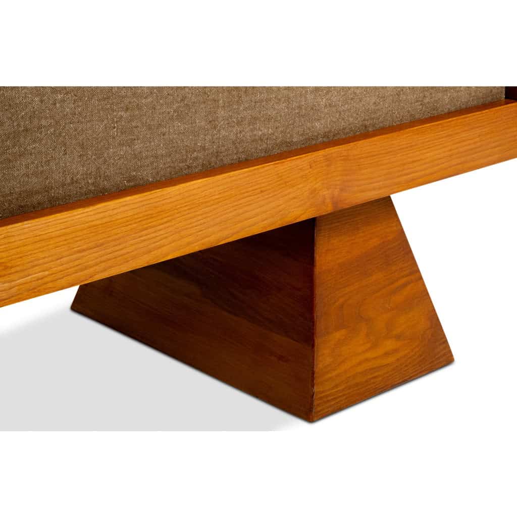 Banquette en frêne et velours de mohair vert. Contemporain 9