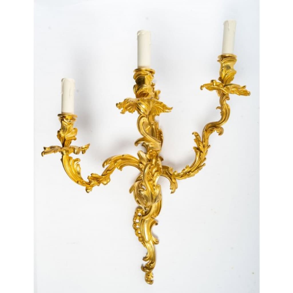 Paire d&rsquo;appliques de style Louis XV d&rsquo;époque Napoléon III (1850 – 1870). XIXème siècle. 5