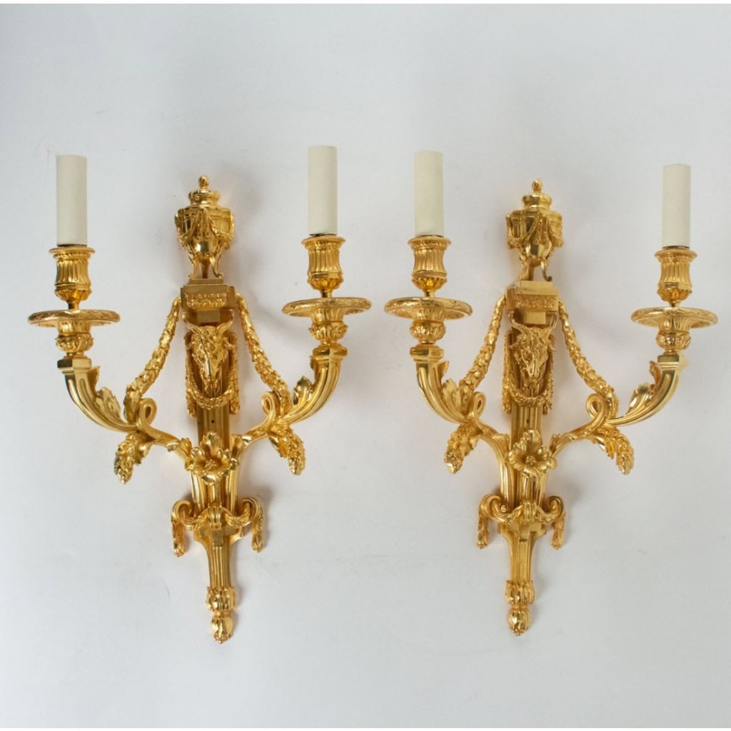 Paire d&rsquo;appliques de style Louis XVI. XIXème siècle. 3