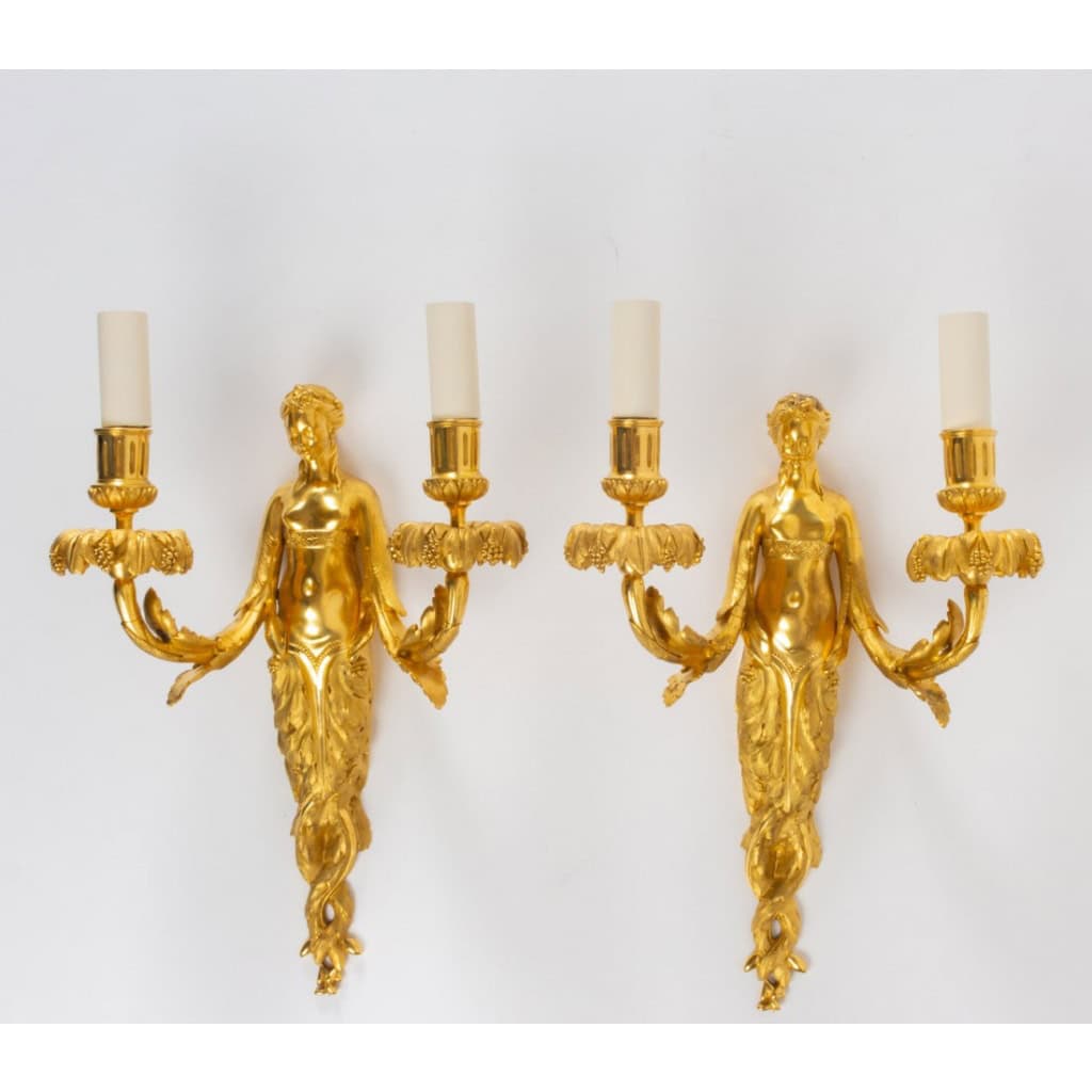 Paire d&rsquo;appliques de style Louis XVI. XIXème siècle. 3