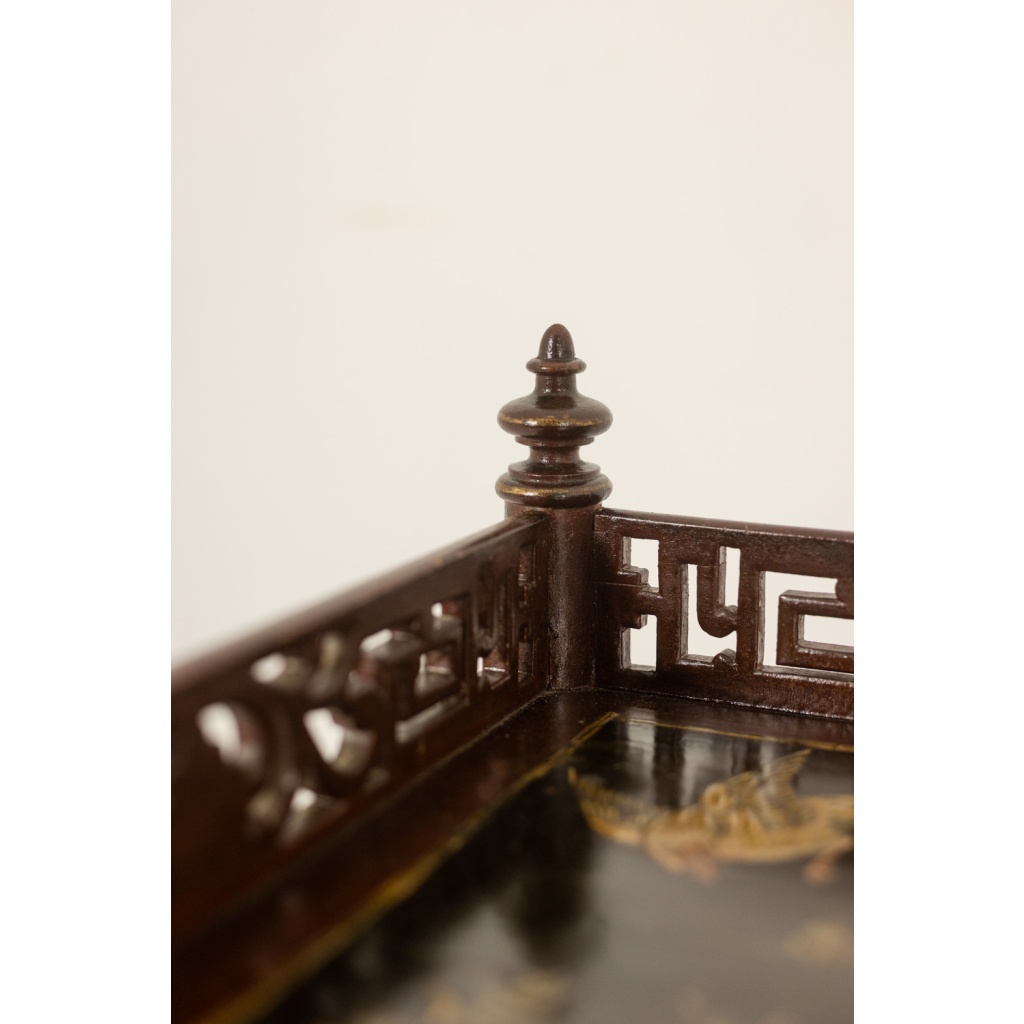 Petite table desserte à décor de laque japonisant. Epoque Napoleon III 7